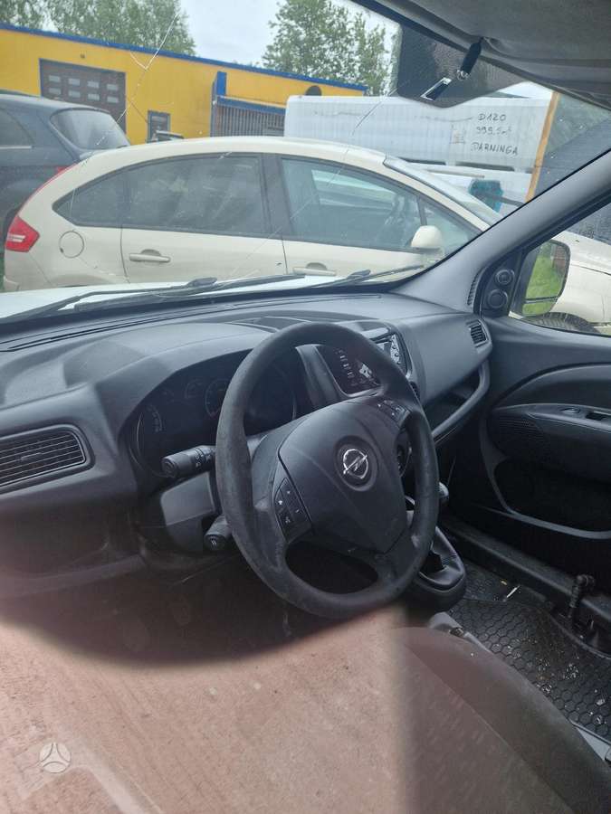 Opel Combo по частям. Dar nepradėtas ardyti