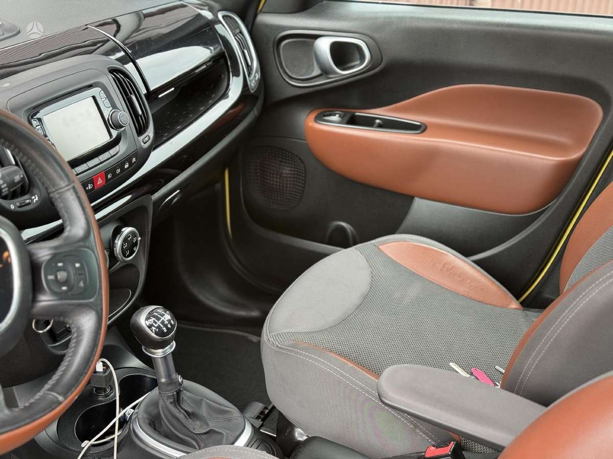 Fiat 500L, 1.6 l., hatchback