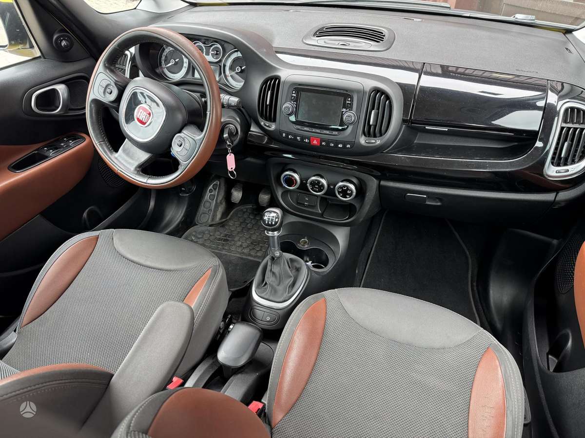 Fiat 500L, 1.6 l., hatchback