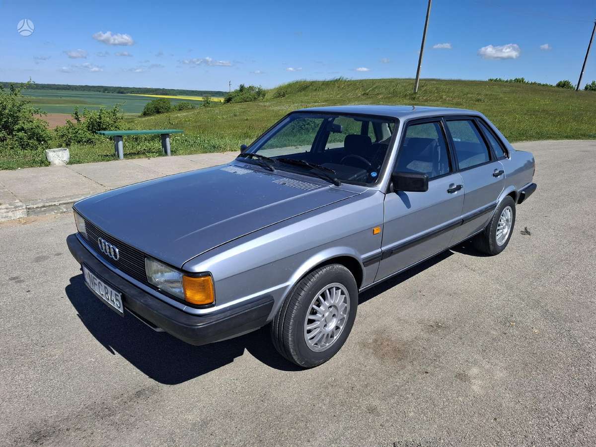 Audi 80, 1.6 l., Седан