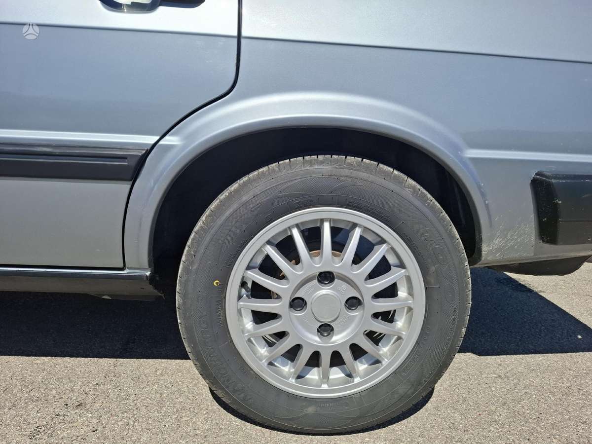Audi 80, 1.6 l., Седан