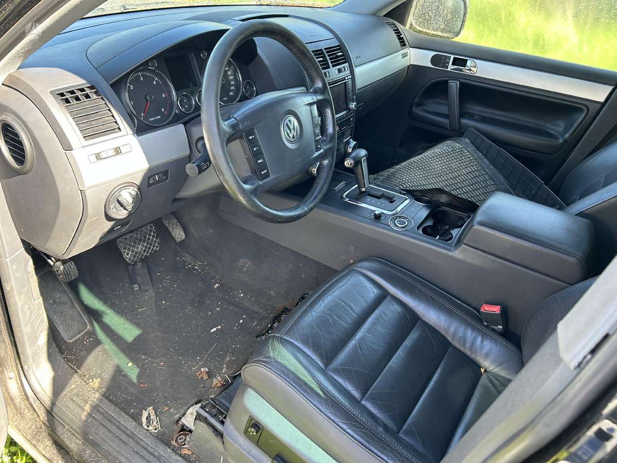 Volkswagen Touareg Dalis pristatome