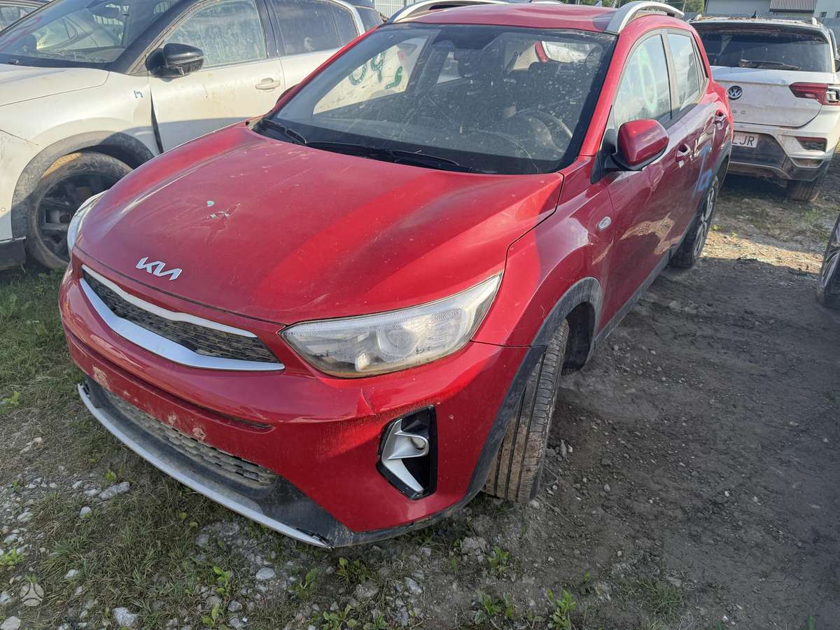 Kia Stonic по частям