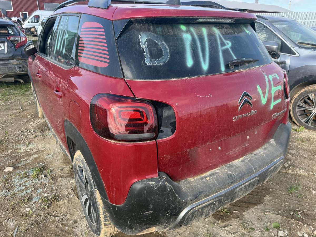 Citroen C3 Aircross dalimis