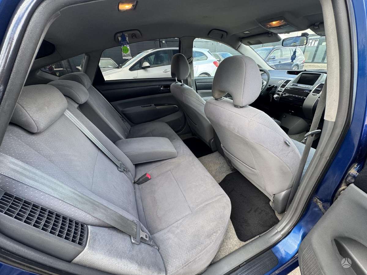 Toyota Prius, 1.5 l., Хэтчбек