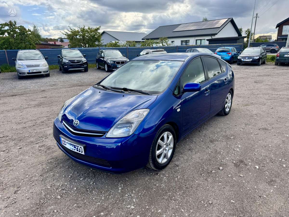 Toyota Prius, 1.5 l., Хэтчбек
