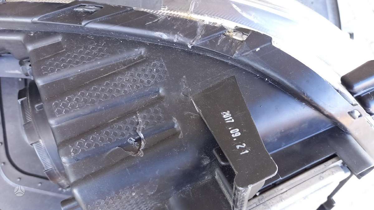 Kia Niro hood (front, rear), windows, lights