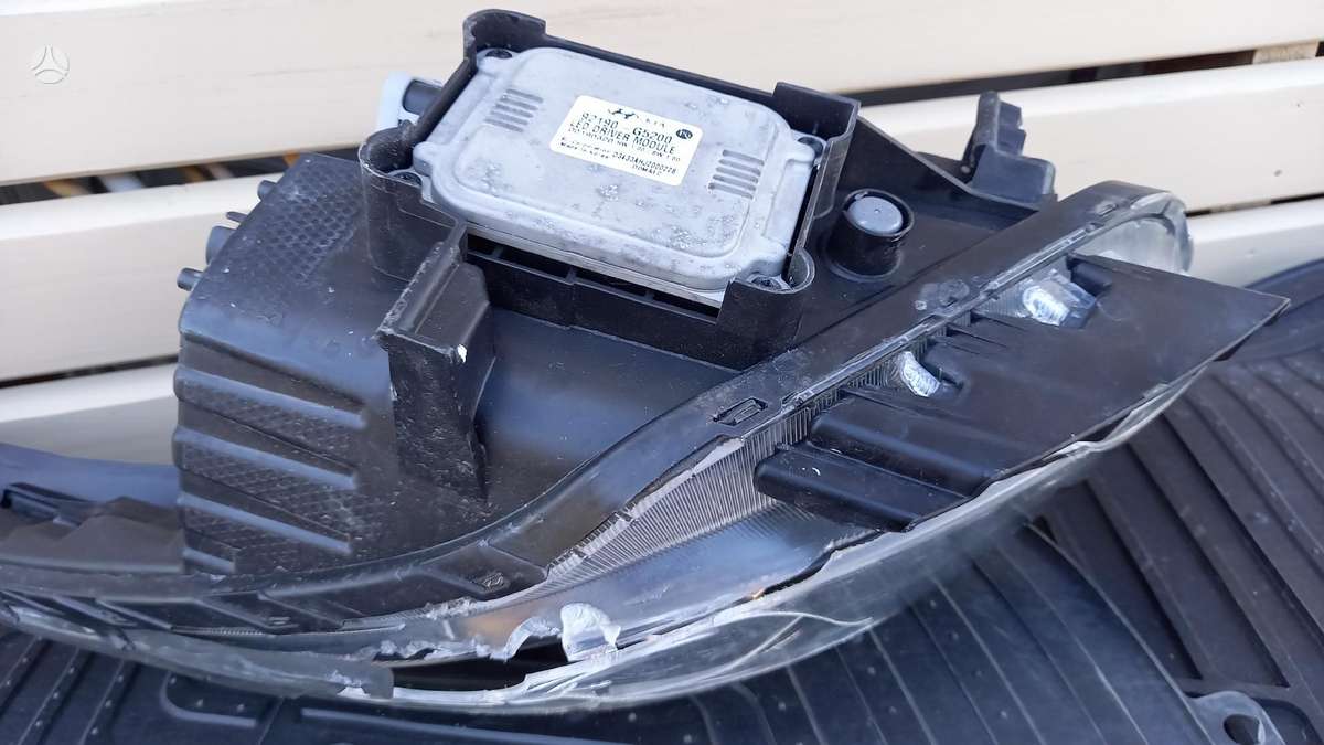 Kia Niro hood (front, rear), windows, lights