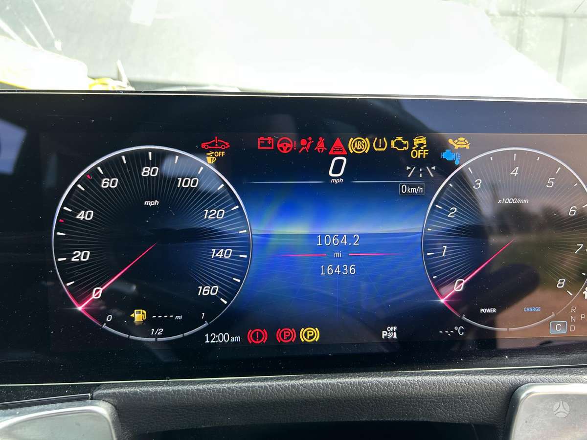 Mercedes-Benz GLB klasė