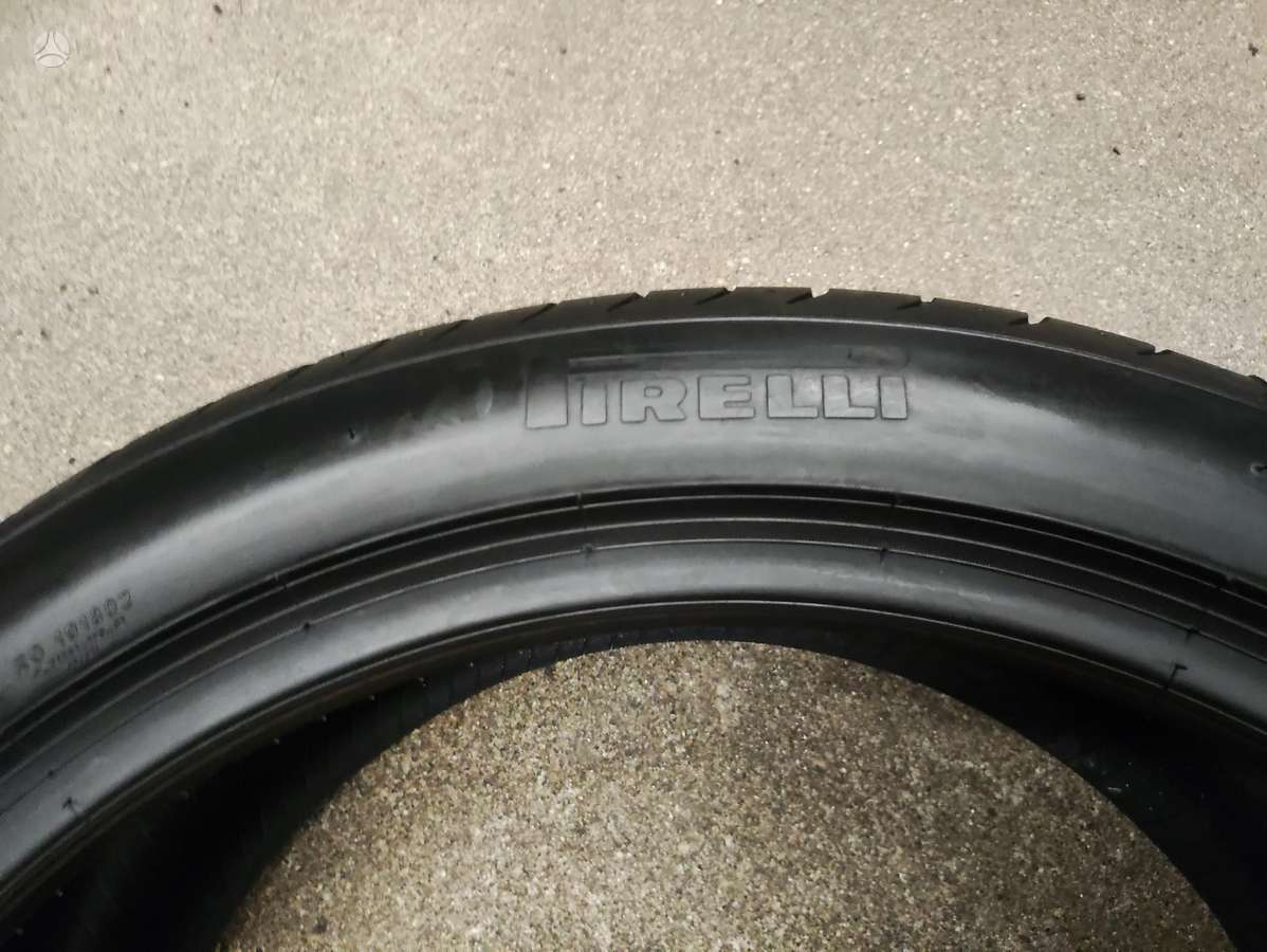 Pirelli PZero TM NAUJA, летние 235/45 R20