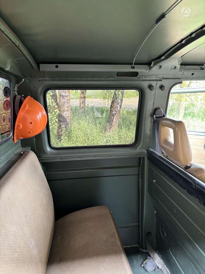 Volkswagen Transporter - 11