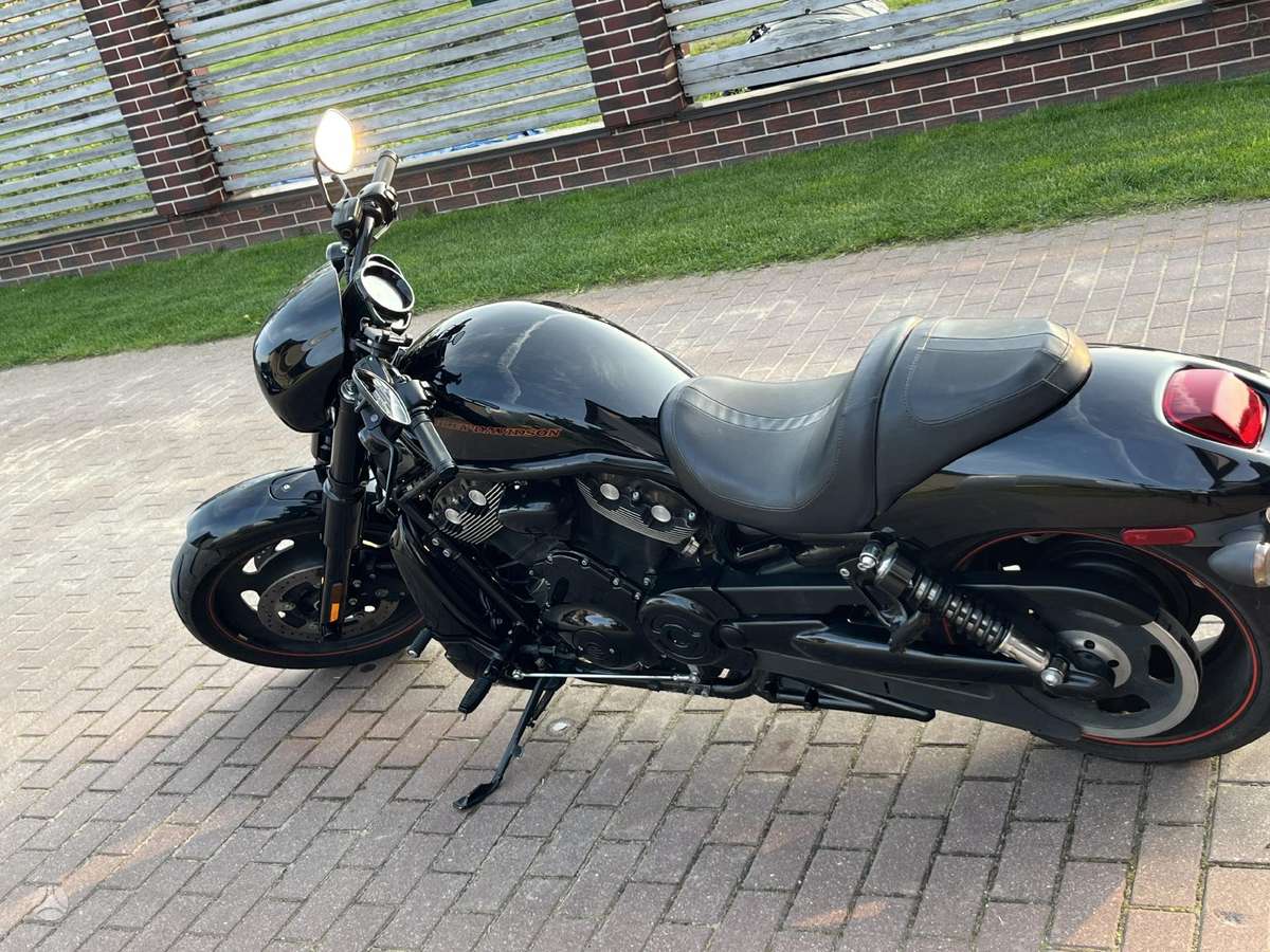 Harley-Davidson VRSCDX  1250cc, choppers