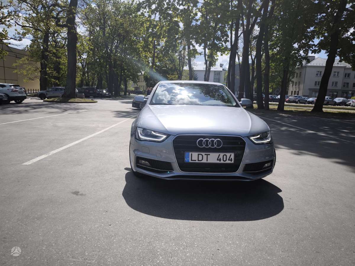 Audi A4, 2.0 l., sedanas