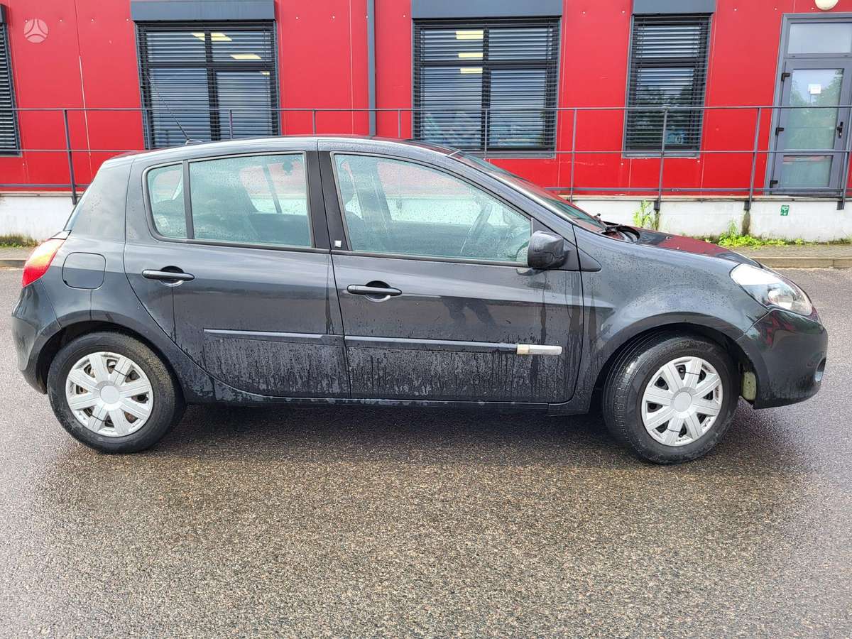 Renault Clio, 1.5 l., hatchback