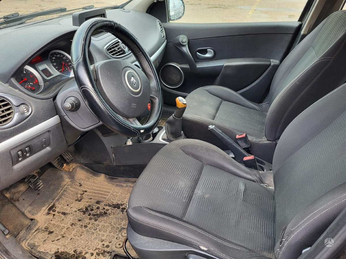 Renault Clio, 1.5 l., hatchback