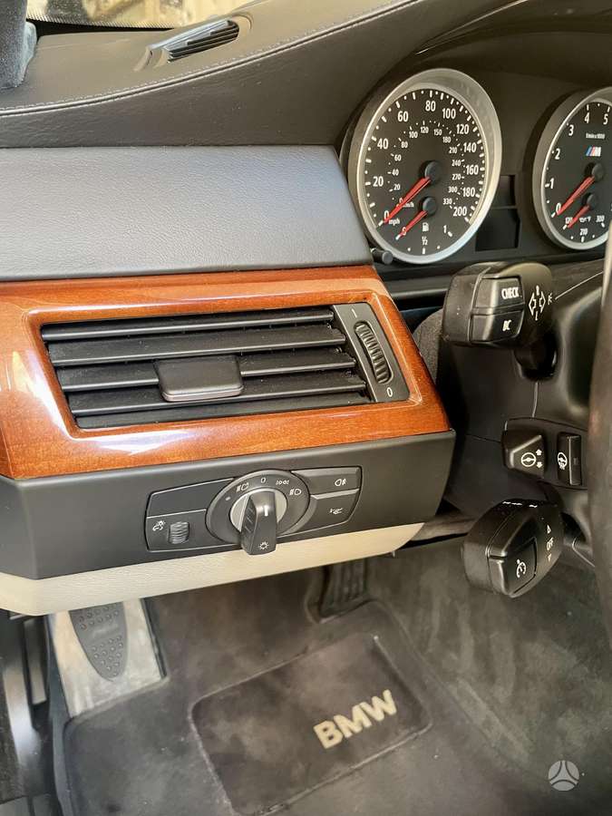 BMW M5, 5.0 l., Седан
