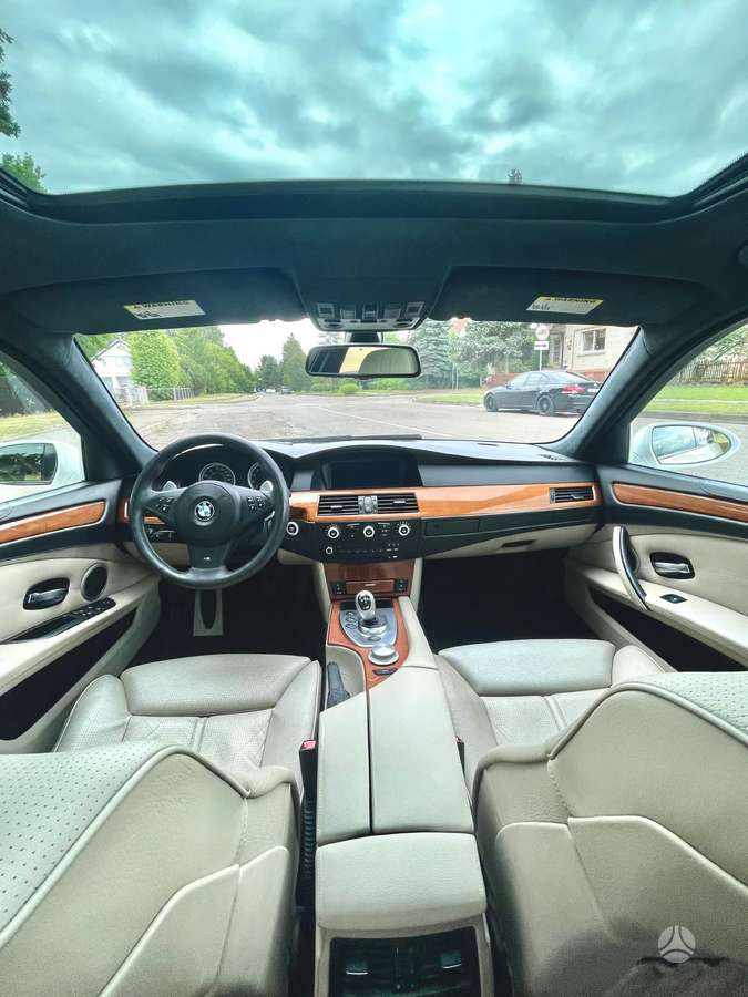 BMW M5, 5.0 l., Седан