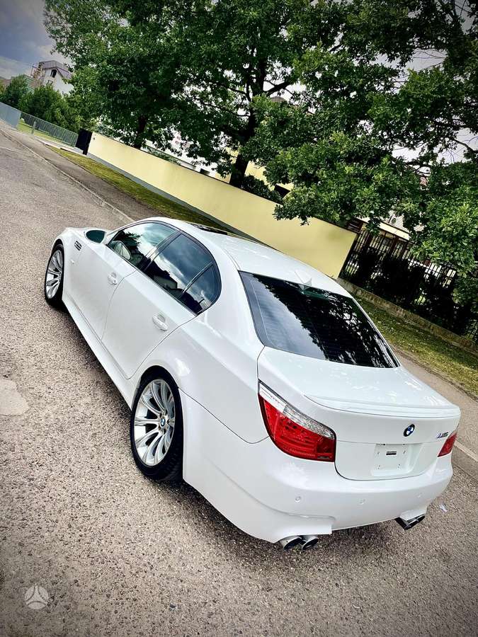 BMW M5, 5.0 l., Седан