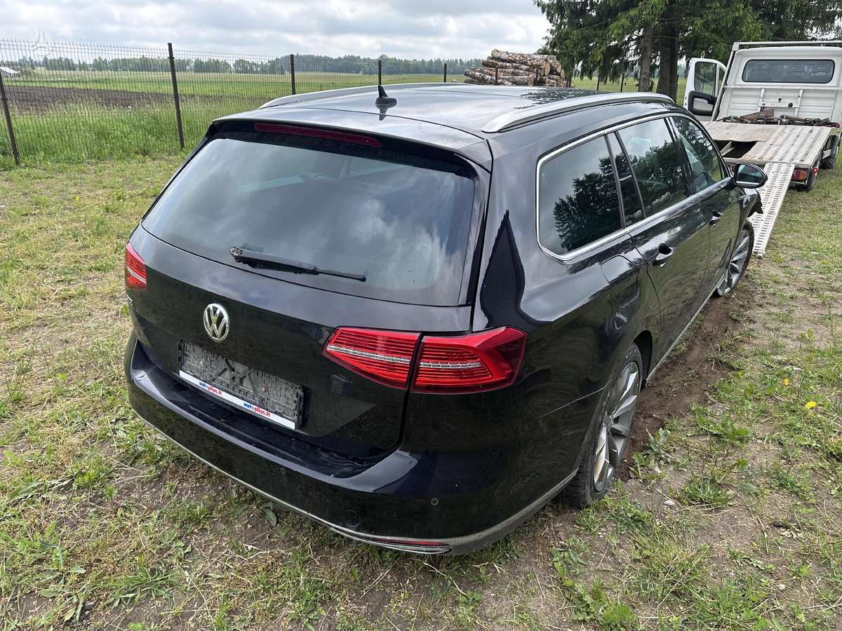 Volkswagen Passat Hybrid