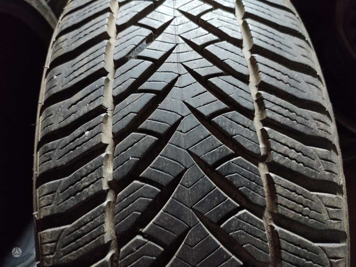 Continental, зимние 225/45 R17