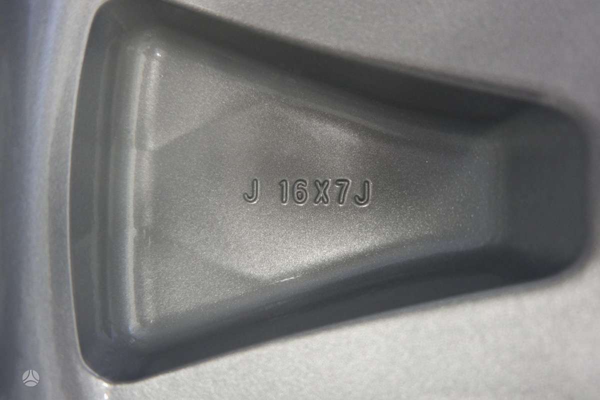 Lexus IS 2014 R-16, light alloy, R16