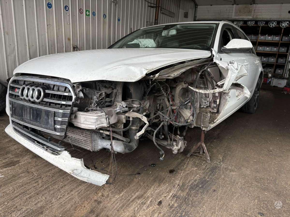 Audi A6 37068366700