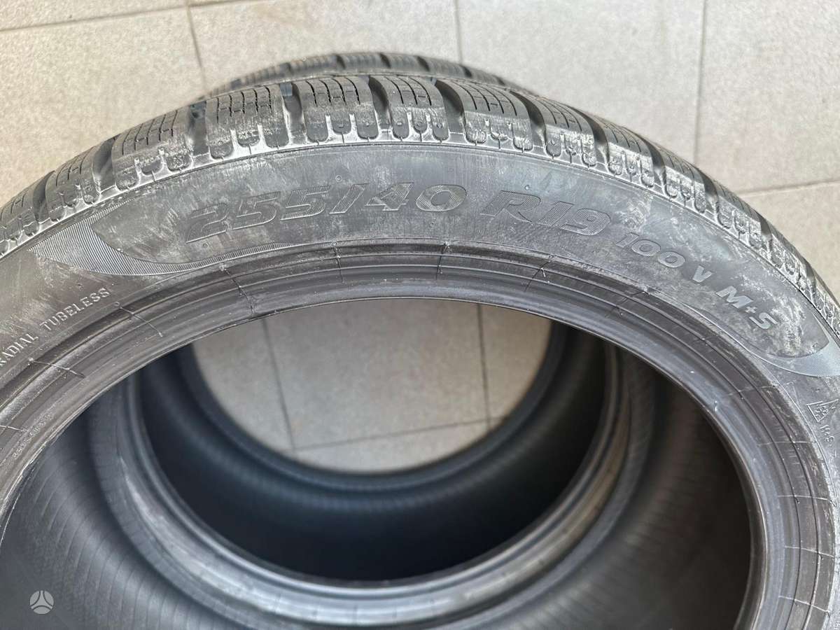 Pirelli P ZERO, всесезонные 255/40 R19