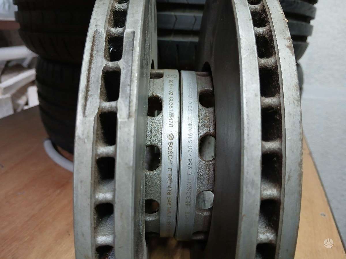 Audi A4 Detales kas foto