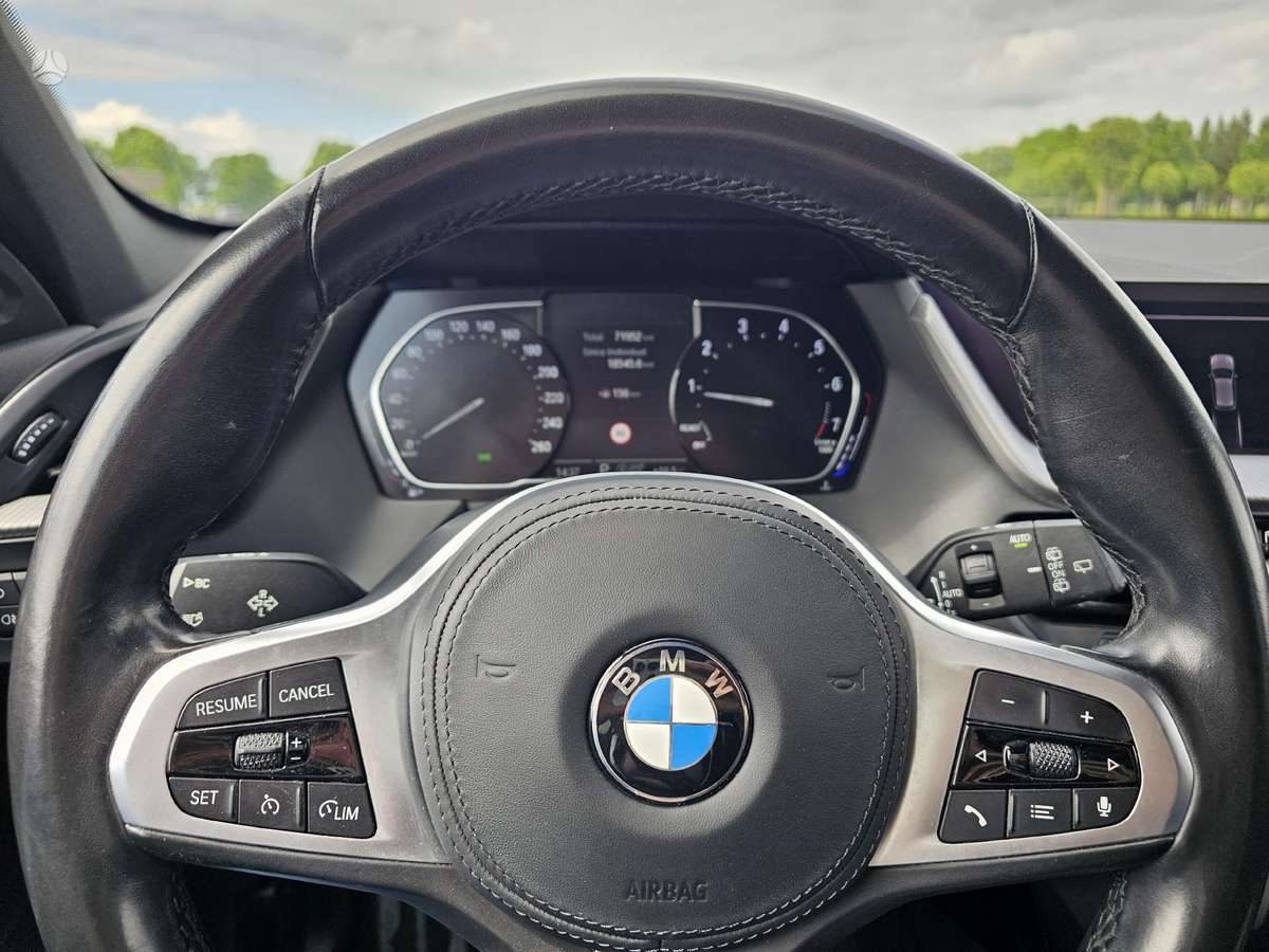 BMW 116, 1.5 l., hatchback
