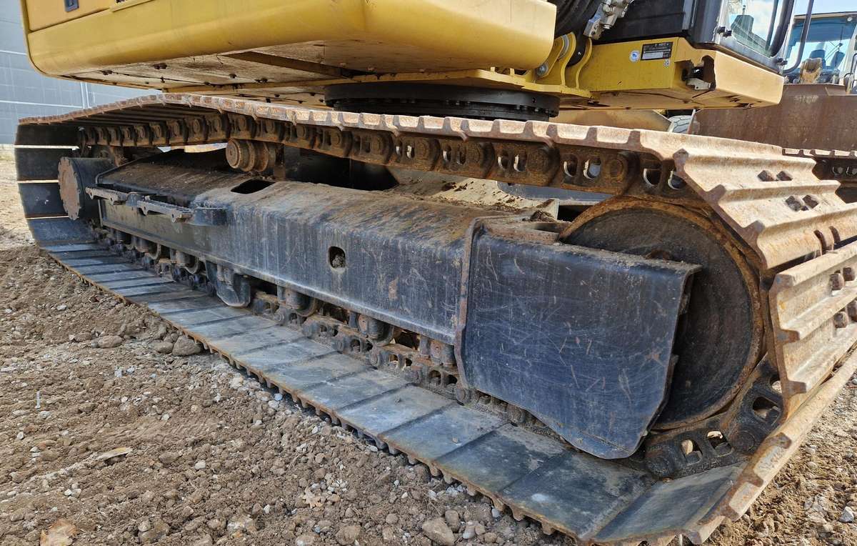 Caterpillar 313GC, excavator