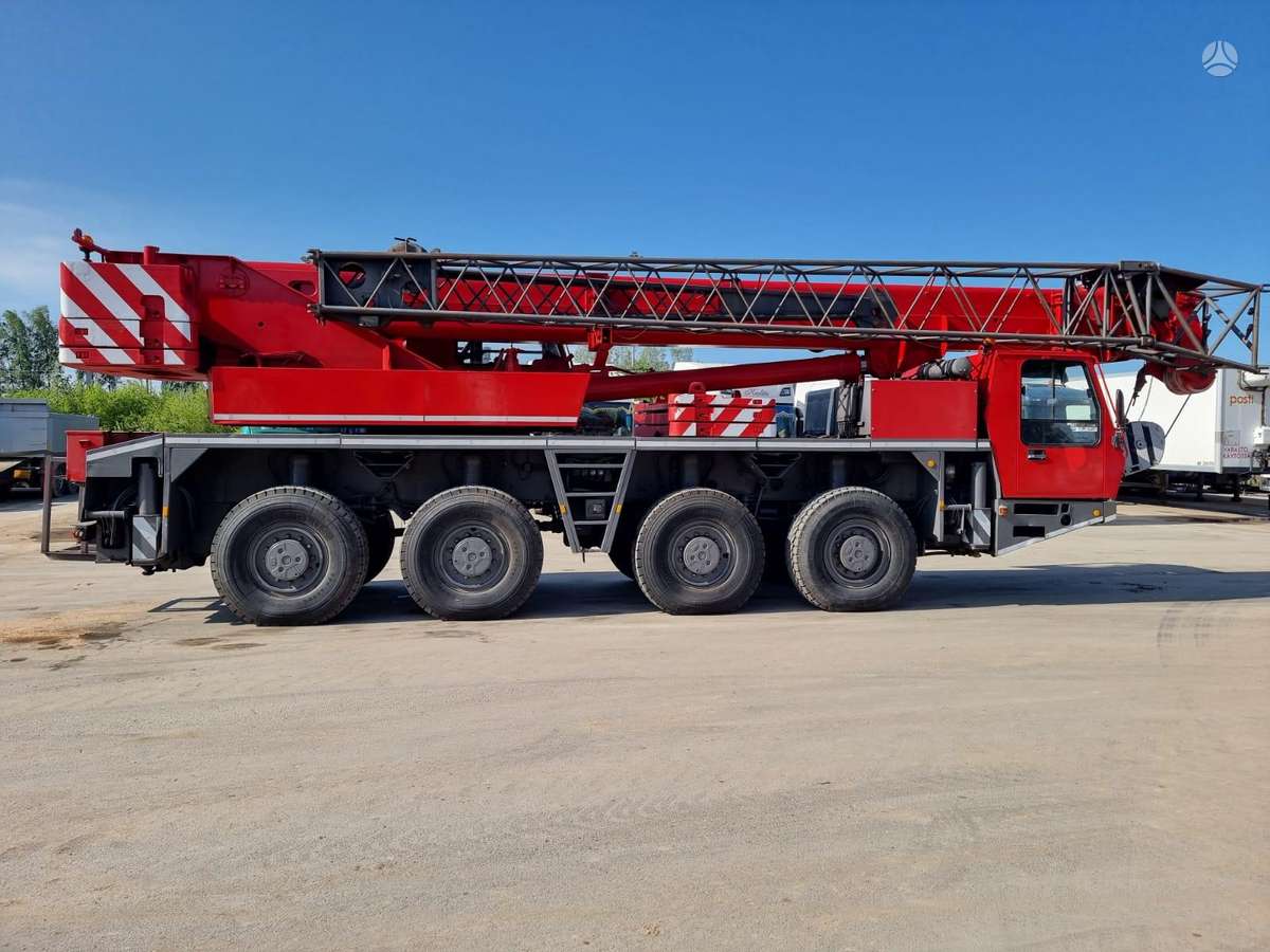 Krupp KMK 4060, crane