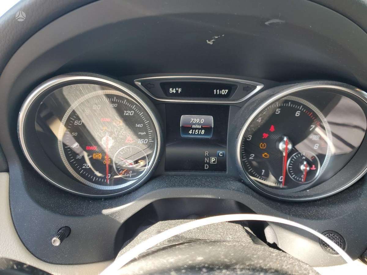 Mercedes-Benz CLA250