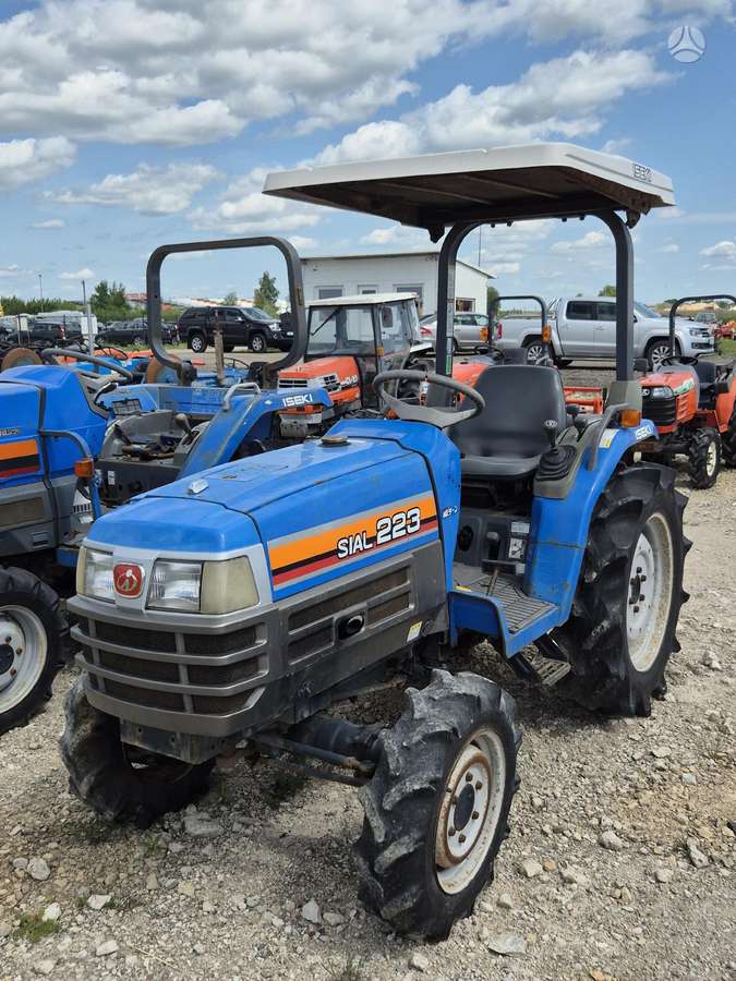 Hinomoto VISI MODELIAI, tractors