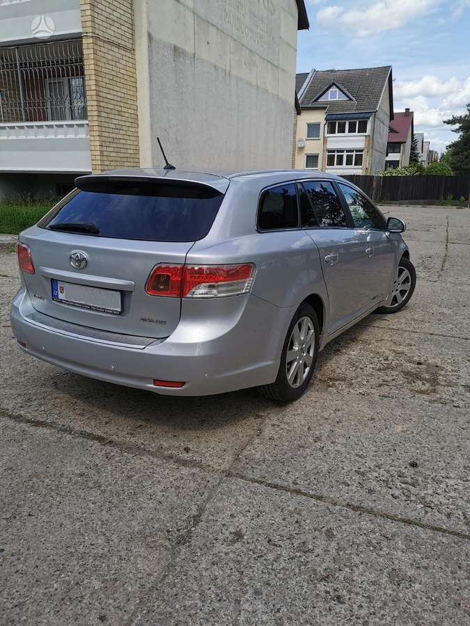 Toyota Avensis, wagon