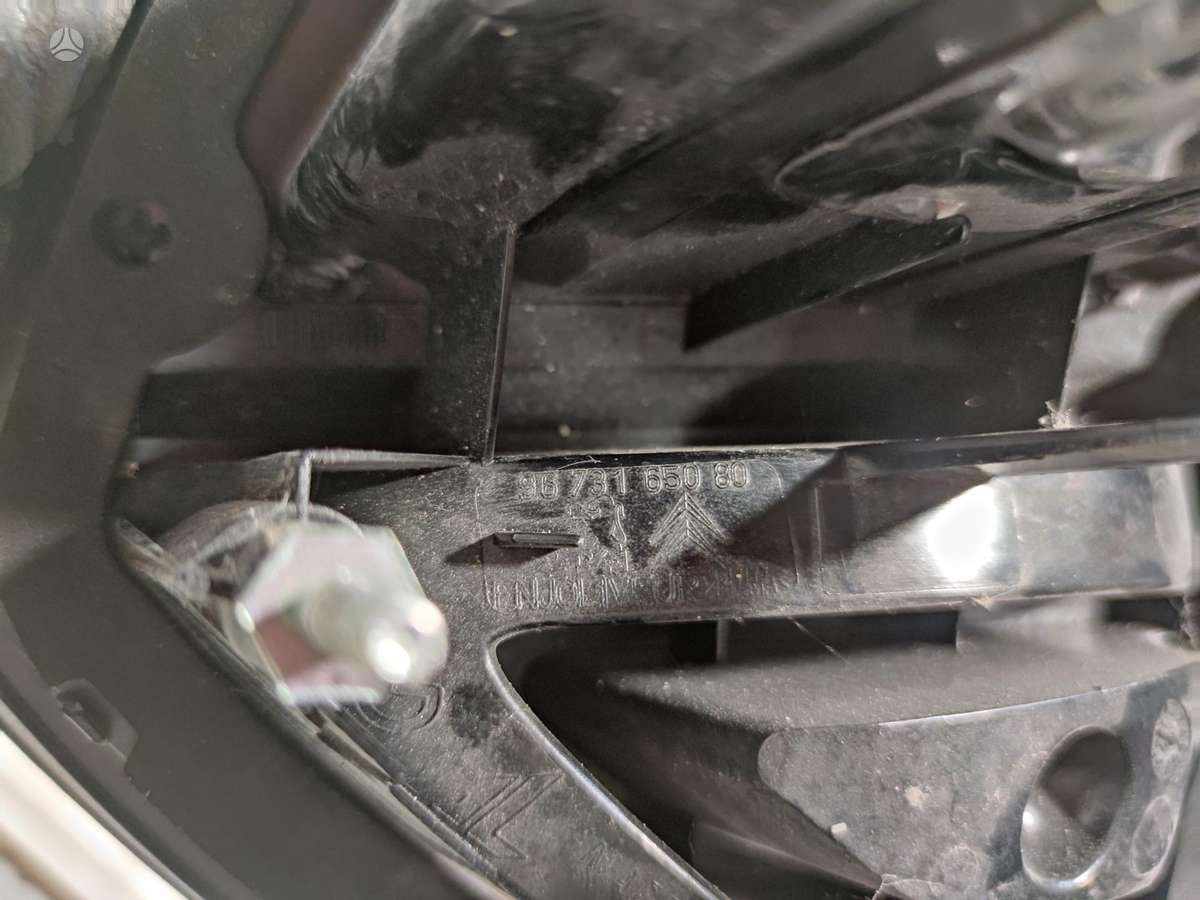 Citroen C4 žibintai