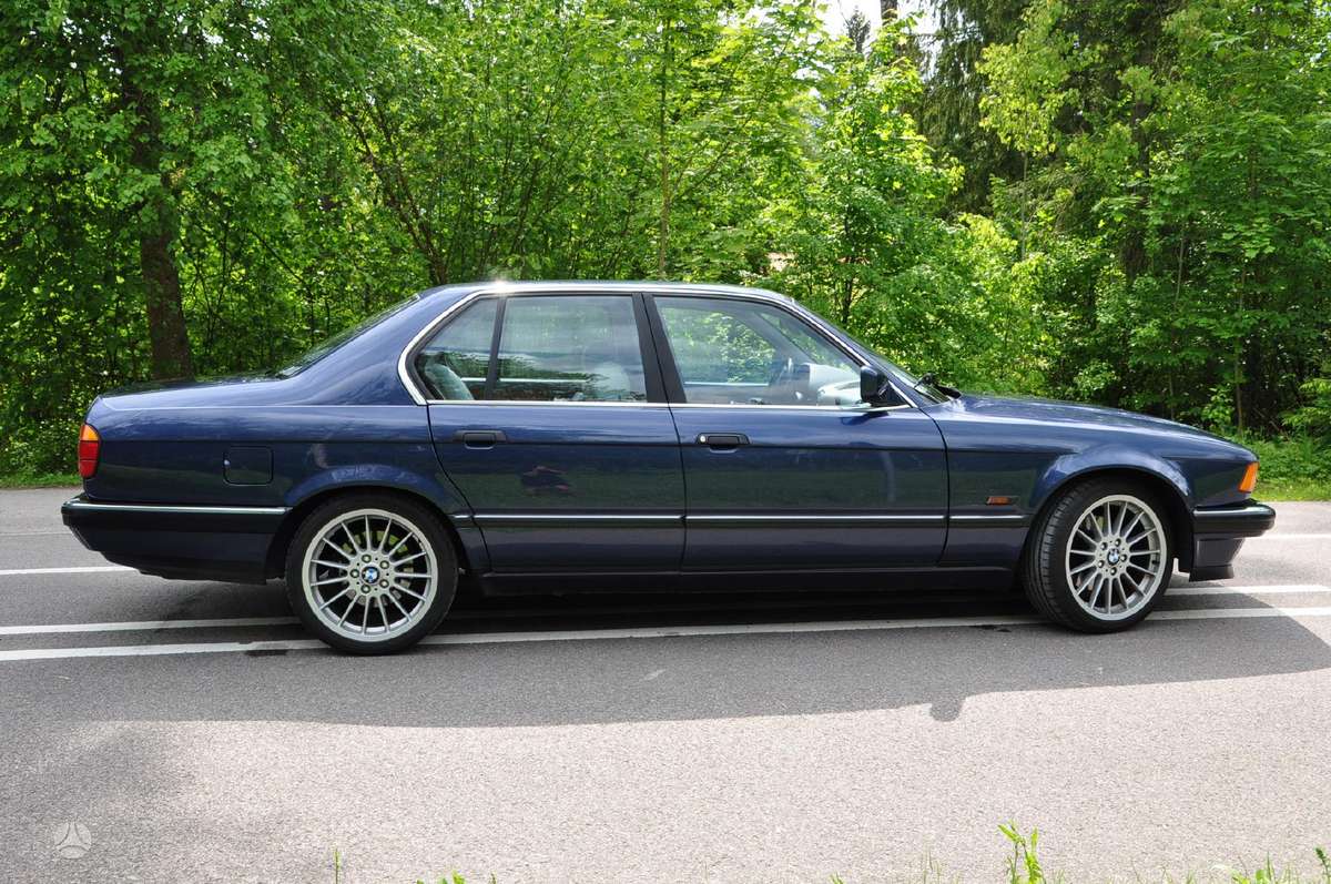 BMW 730, 3.0 l., Седан