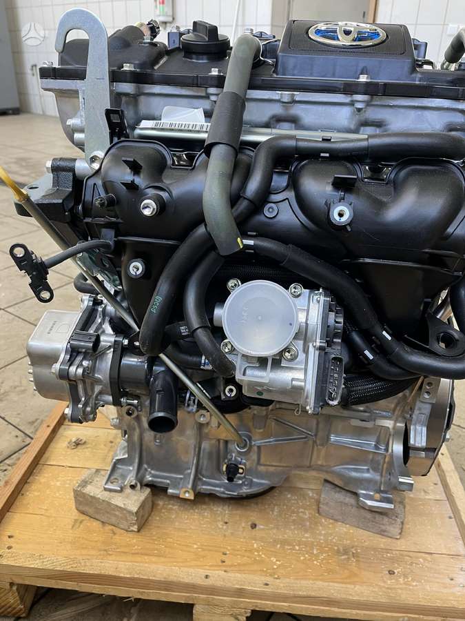 Toyota C-HR engine
