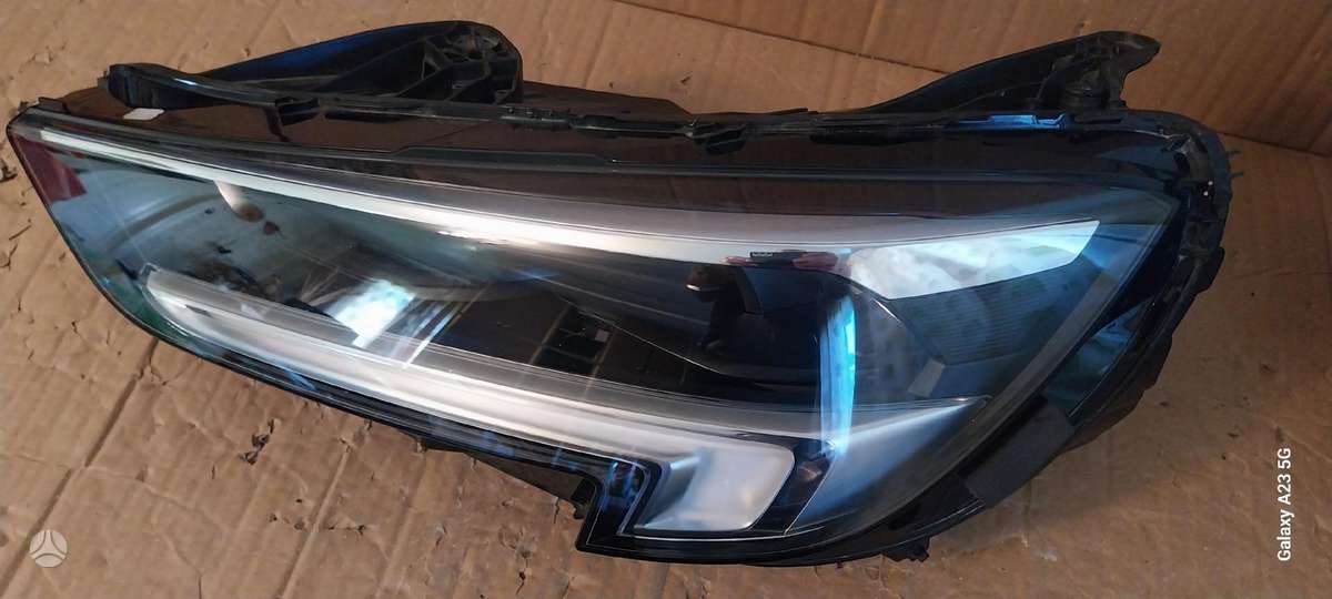 Opel Insignia gaismas