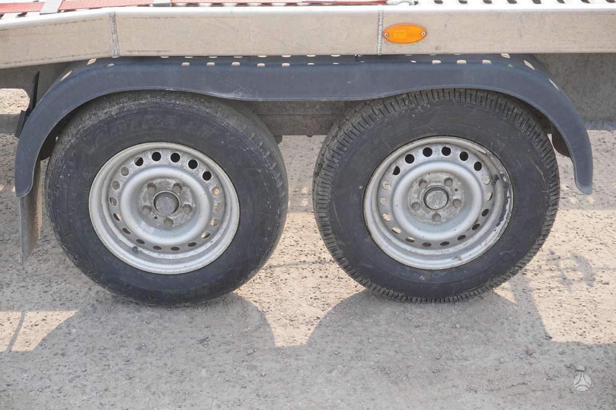 BORO "NUOMA PARDAVIMAS", autovežio