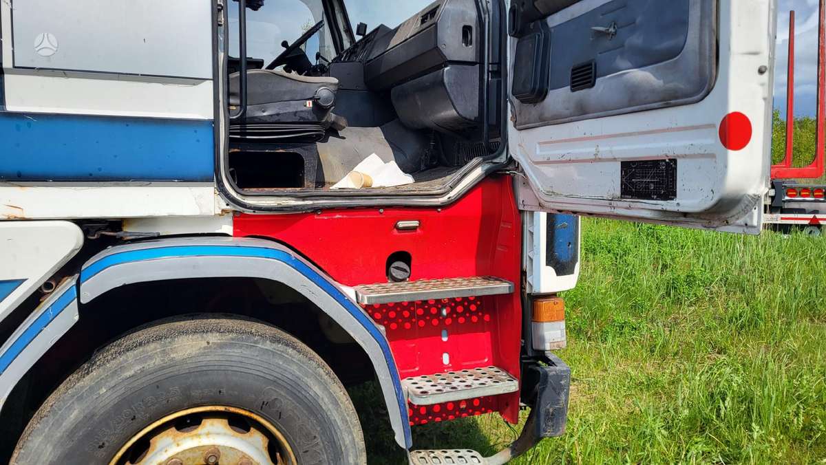 Scania R 142H 6X2, single sleeper