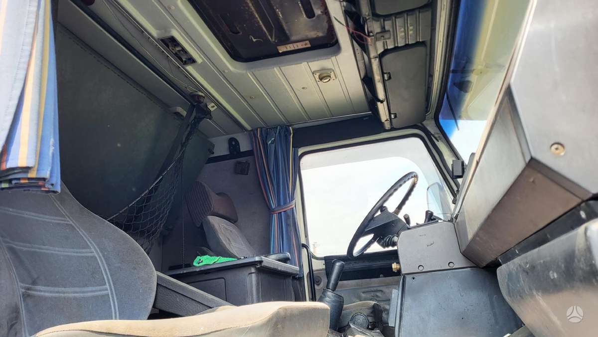 Scania R 142H 6X2, single sleeper