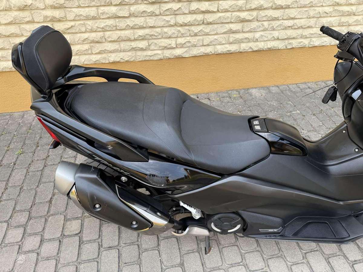 Yamaha TMAX 530cc, scooters / mopeds