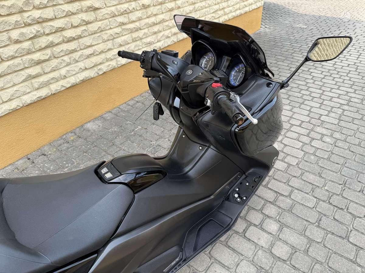 Yamaha TMAX 530cc, scooters / mopeds