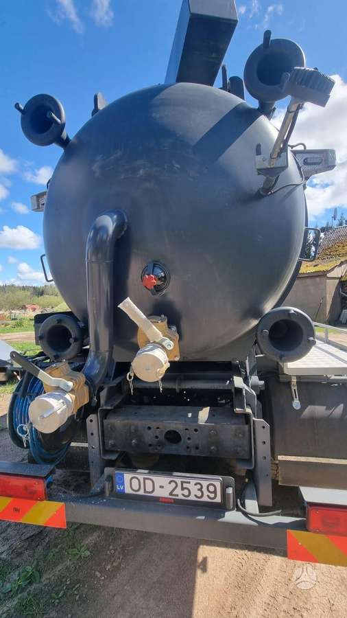 Renault 340, tanker trucks