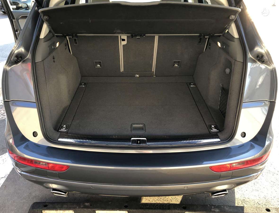 Audi Q5, 2.0 l., Внедорожник / Кроссовер
