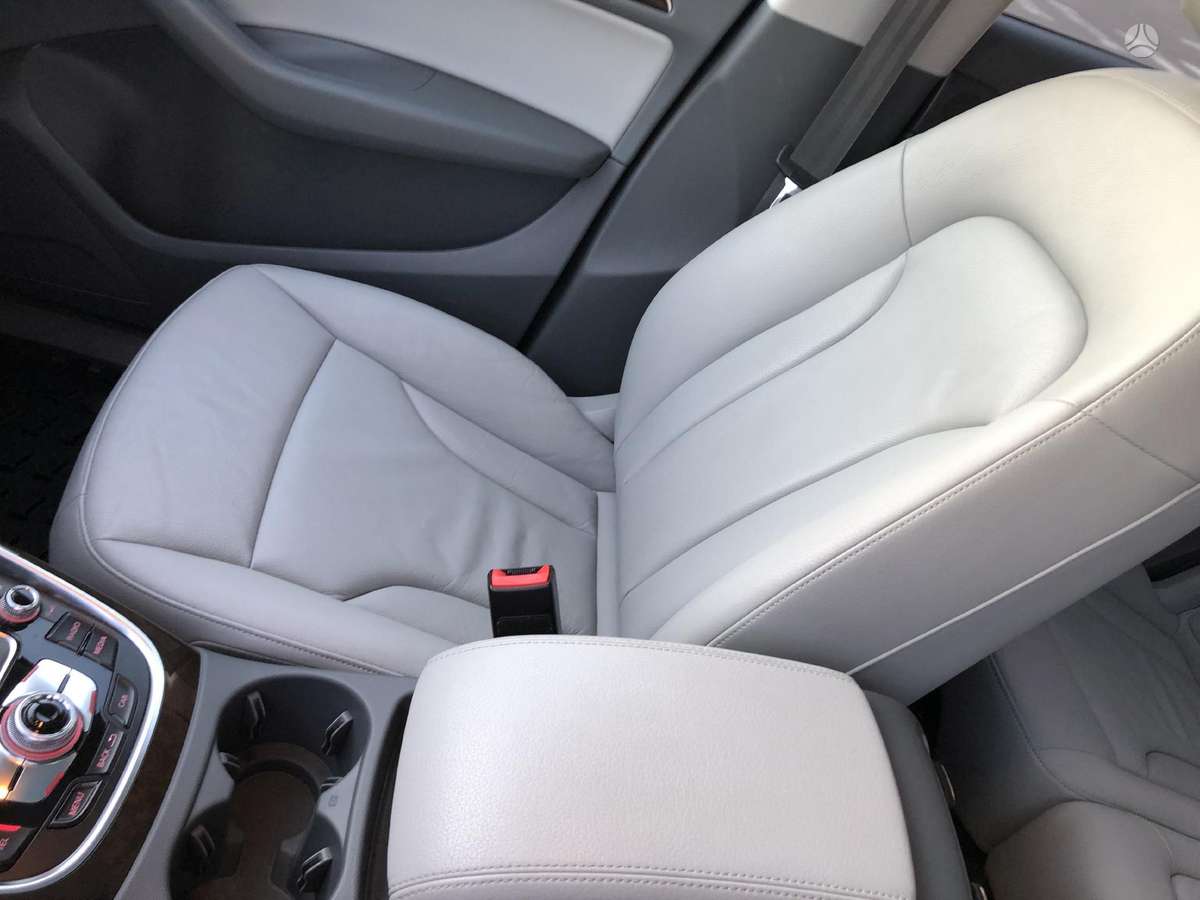 Audi Q5, 2.0 l., Внедорожник / Кроссовер