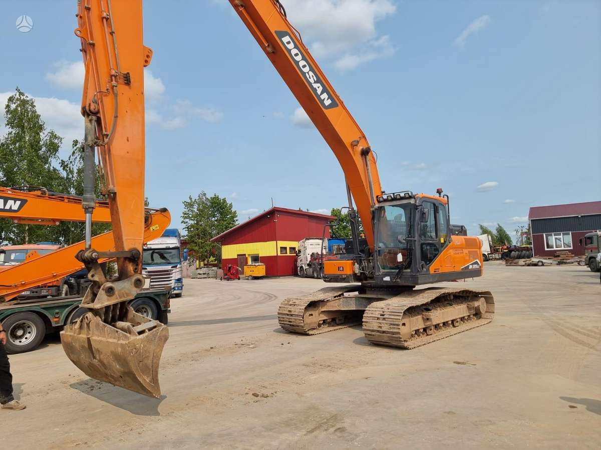 Doosan DX 225LC-7, ekskavatoriai