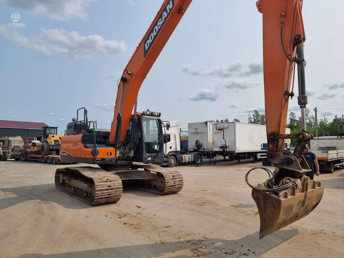 Doosan DX 225LC-7, экскаваторы