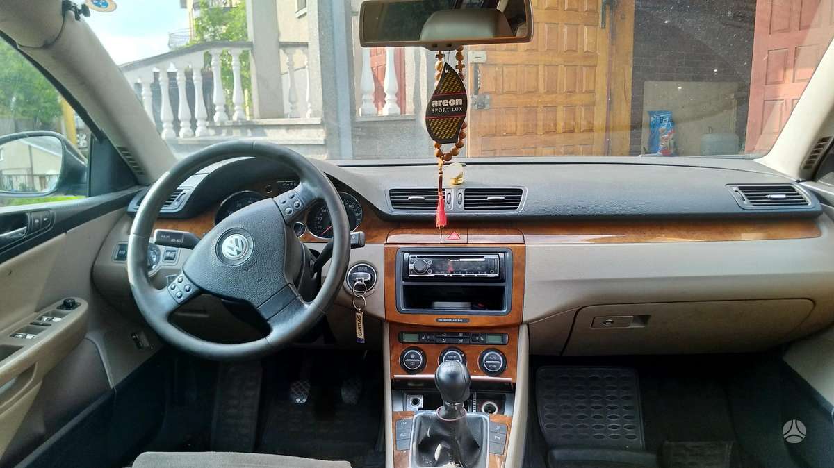 Volkswagen Passat - 7