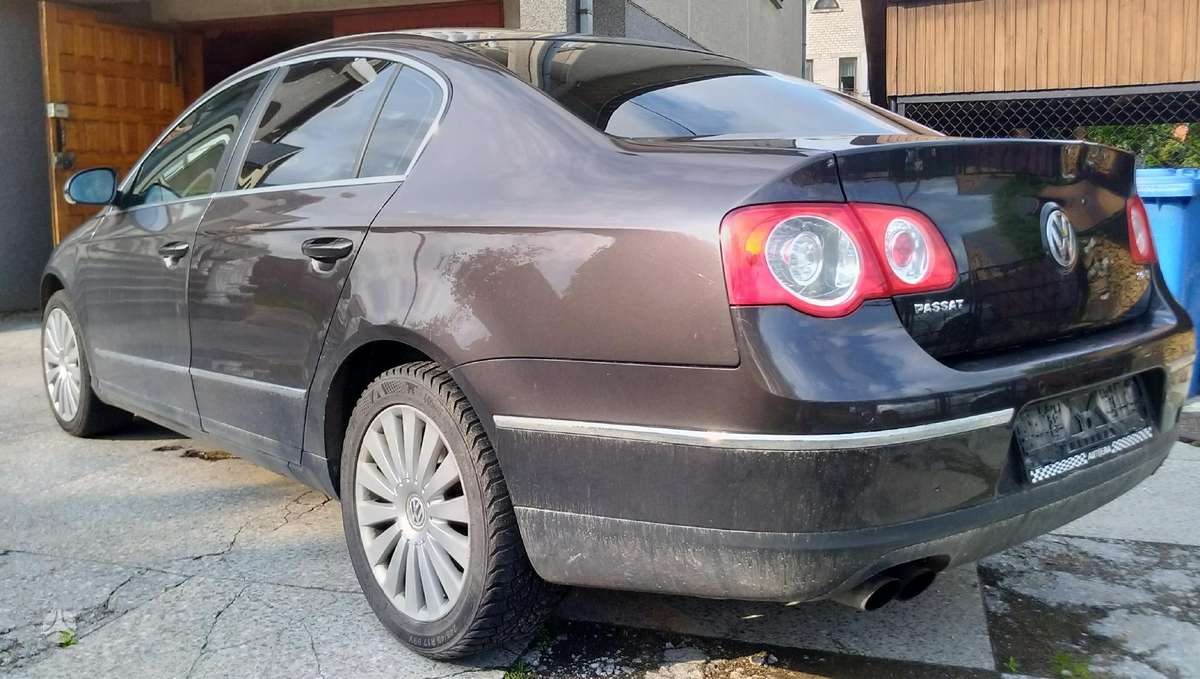 Volkswagen Passat - 2